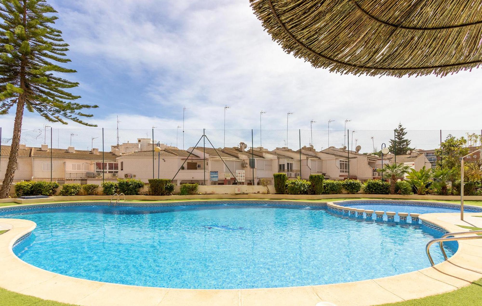 Nice Apartment In Torrevieja With Kitchen Exterior photo